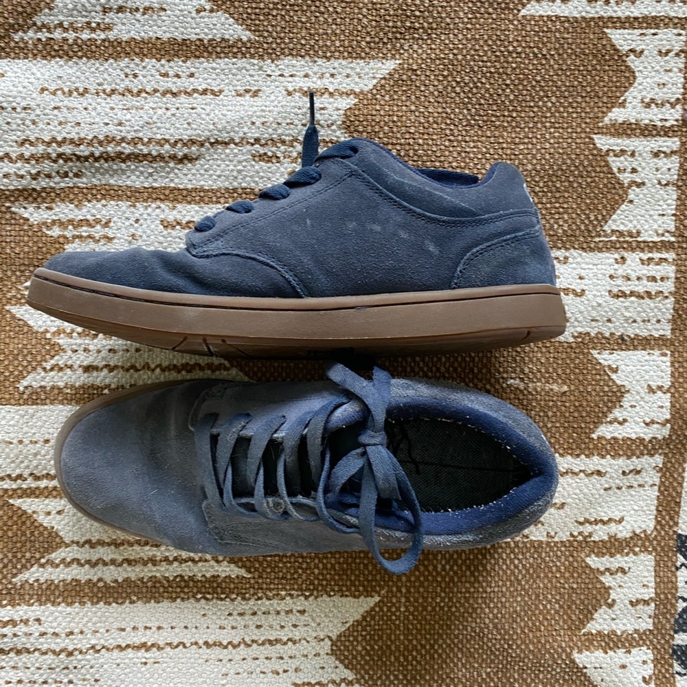 Men’s Skate Shoes